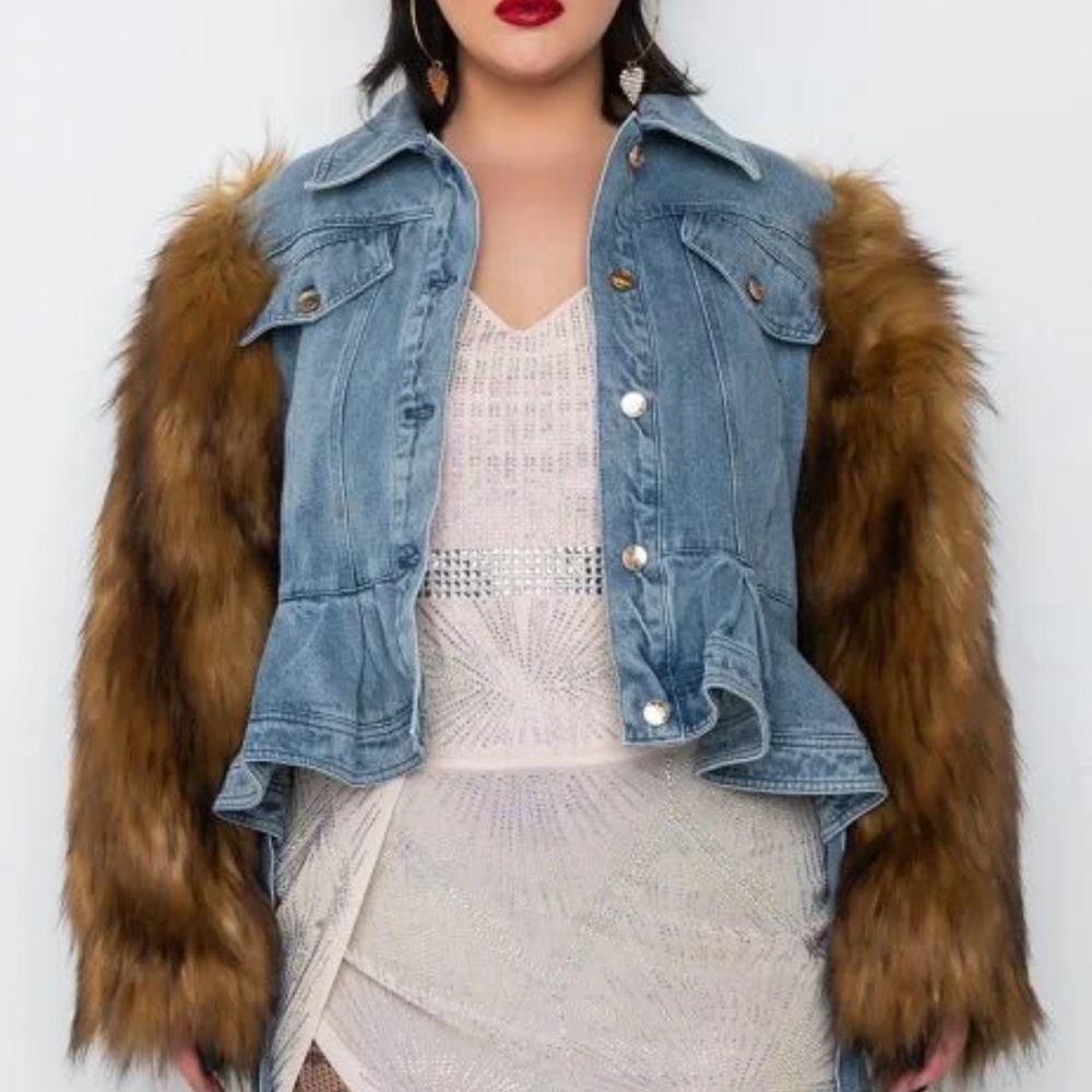 PLUS AZALEA WANG PORTUGAL DENIM FAUX FUR ARM JACKET